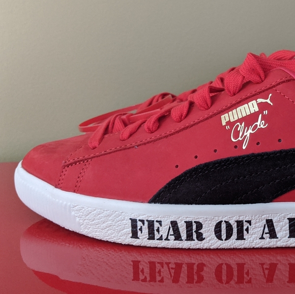 PUMA Clyde X Public Enemy Fear of a Black Planet 2020 374539-01 - Picture 3 of 6